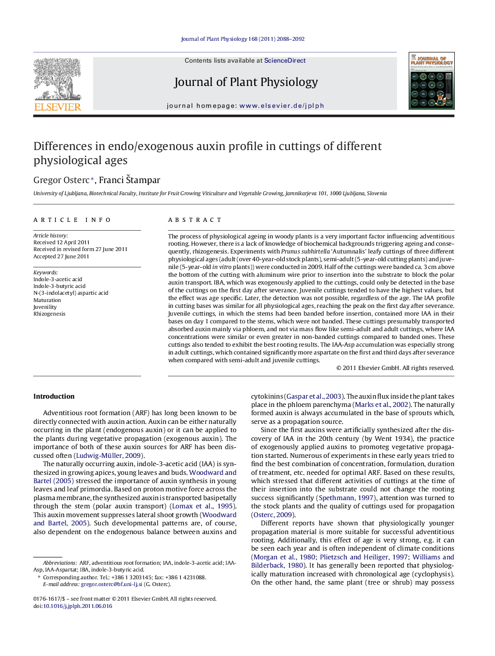 Differences in endo/exogenous auxin profile in cuttings of different physiological ages