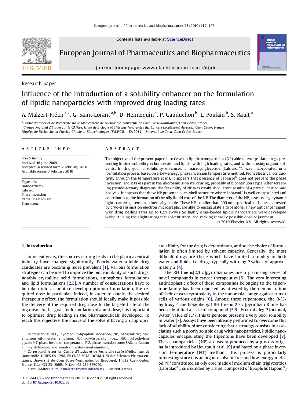 Influence of the introduction of a solubility enhancer on the formulation of lipidic nanoparticles with improved drug loading rates