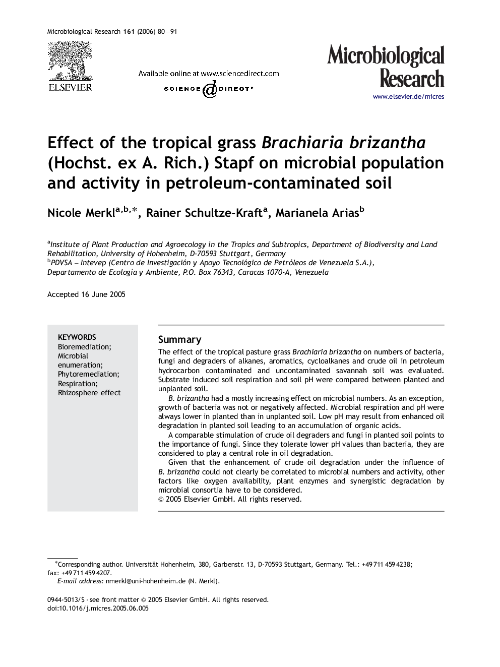 Effect of the tropical grass Brachiaria brizantha (Hochst. ex A. Rich.) Stapf on microbial population and activity in petroleum-contaminated soil