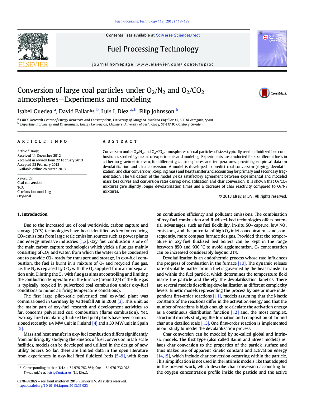 Conversion of large coal particles under O2/N2 and O2/CO2 atmospheres—Experiments and modeling