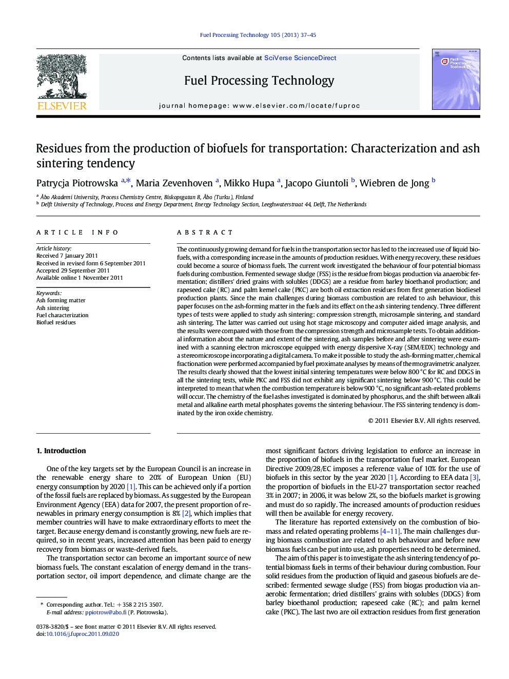 Residues from the production of biofuels for transportation: Characterization and ash sintering tendency