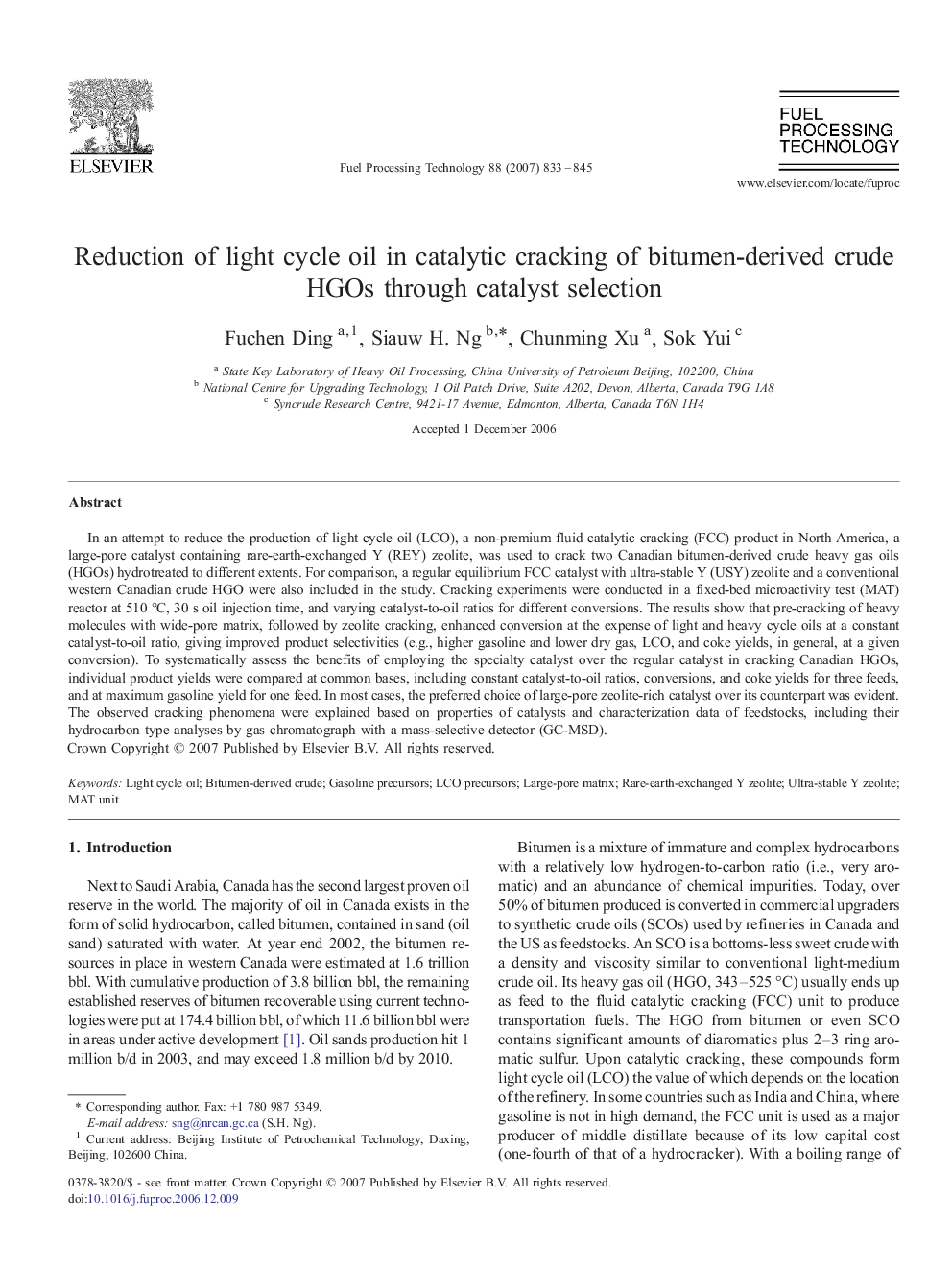 Reduction of light cycle oil in catalytic cracking of bitumen-derived crude HGOs through catalyst selection