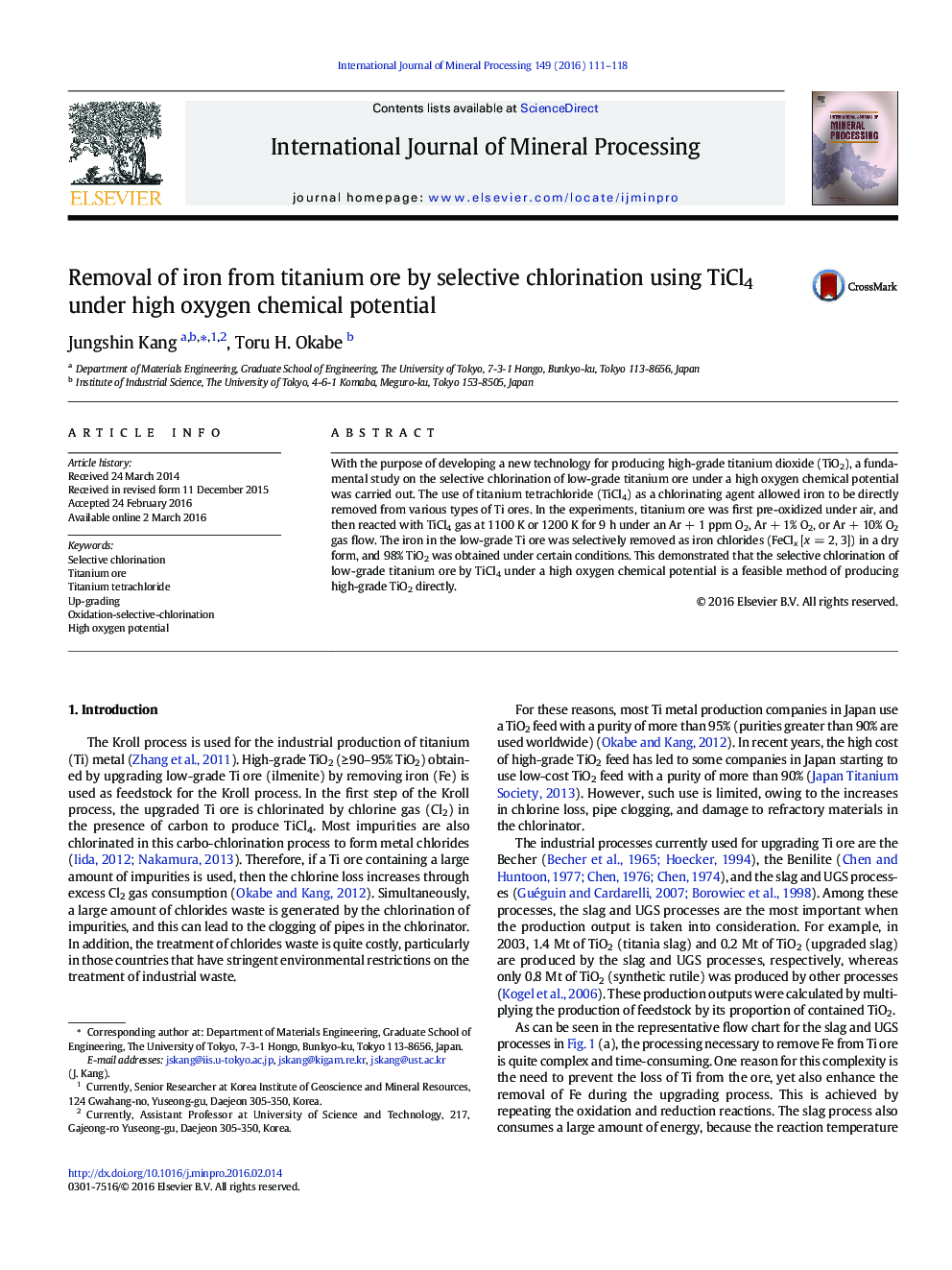 Removal of iron from titanium ore by selective chlorination using TiCl4 under high oxygen chemical potential