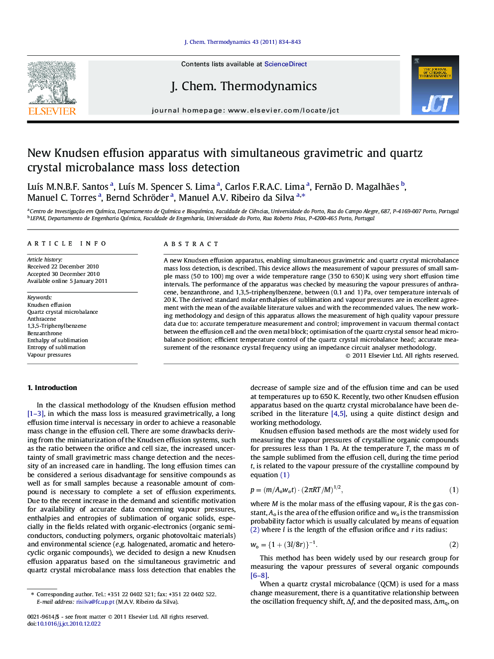 New Knudsen effusion apparatus with simultaneous gravimetric and quartz crystal microbalance mass loss detection