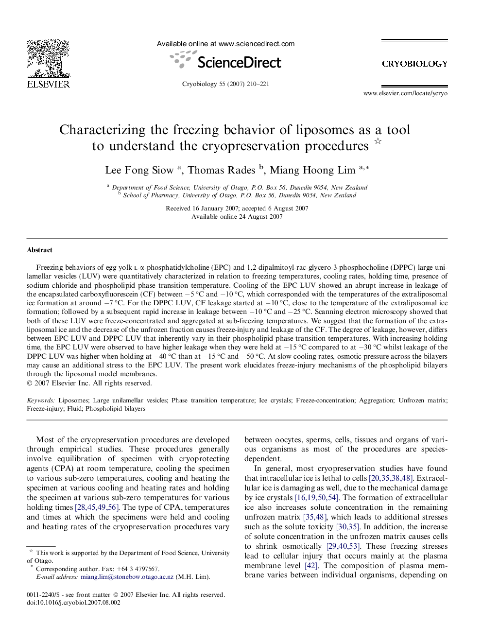 Characterizing the freezing behavior of liposomes as a tool to understand the cryopreservation procedures 