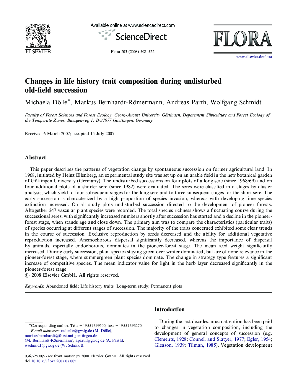 Changes in life history trait composition during undisturbed old-field succession