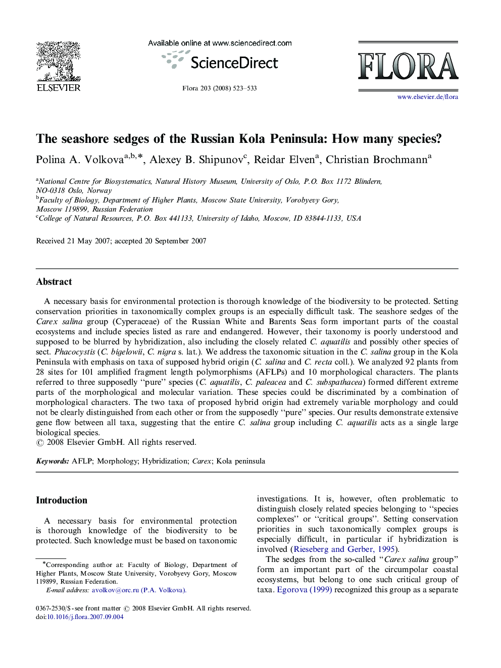 The seashore sedges of the Russian Kola Peninsula: How many species?