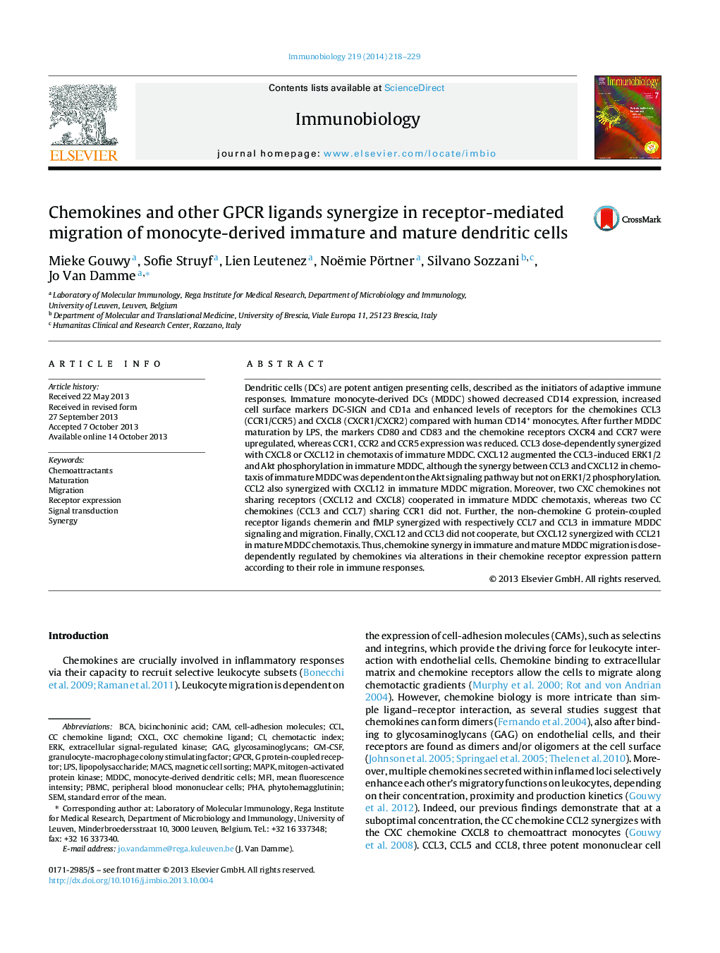 Chemokines and other GPCR ligands synergize in receptor-mediated migration of monocyte-derived immature and mature dendritic cells