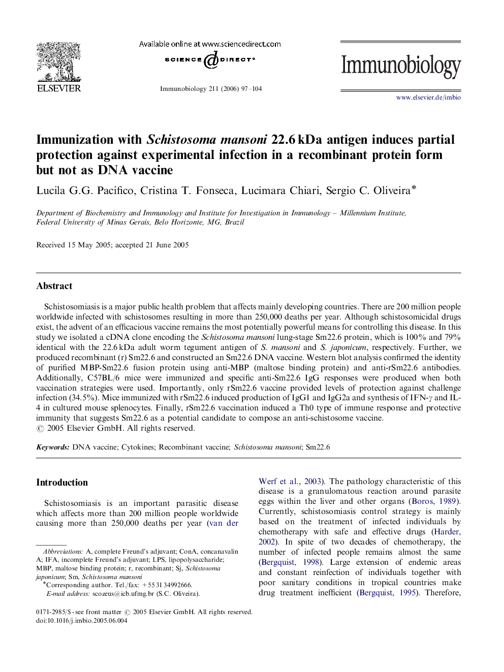 Immunization with Schistosoma mansoni 22.6 kDa antigen induces partial protection against experimental infection in a recombinant protein form but not as DNA vaccine