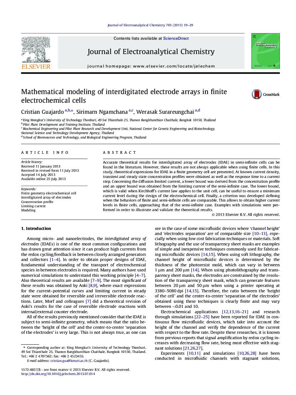 Mathematical modeling of interdigitated electrode arrays in finite electrochemical cells