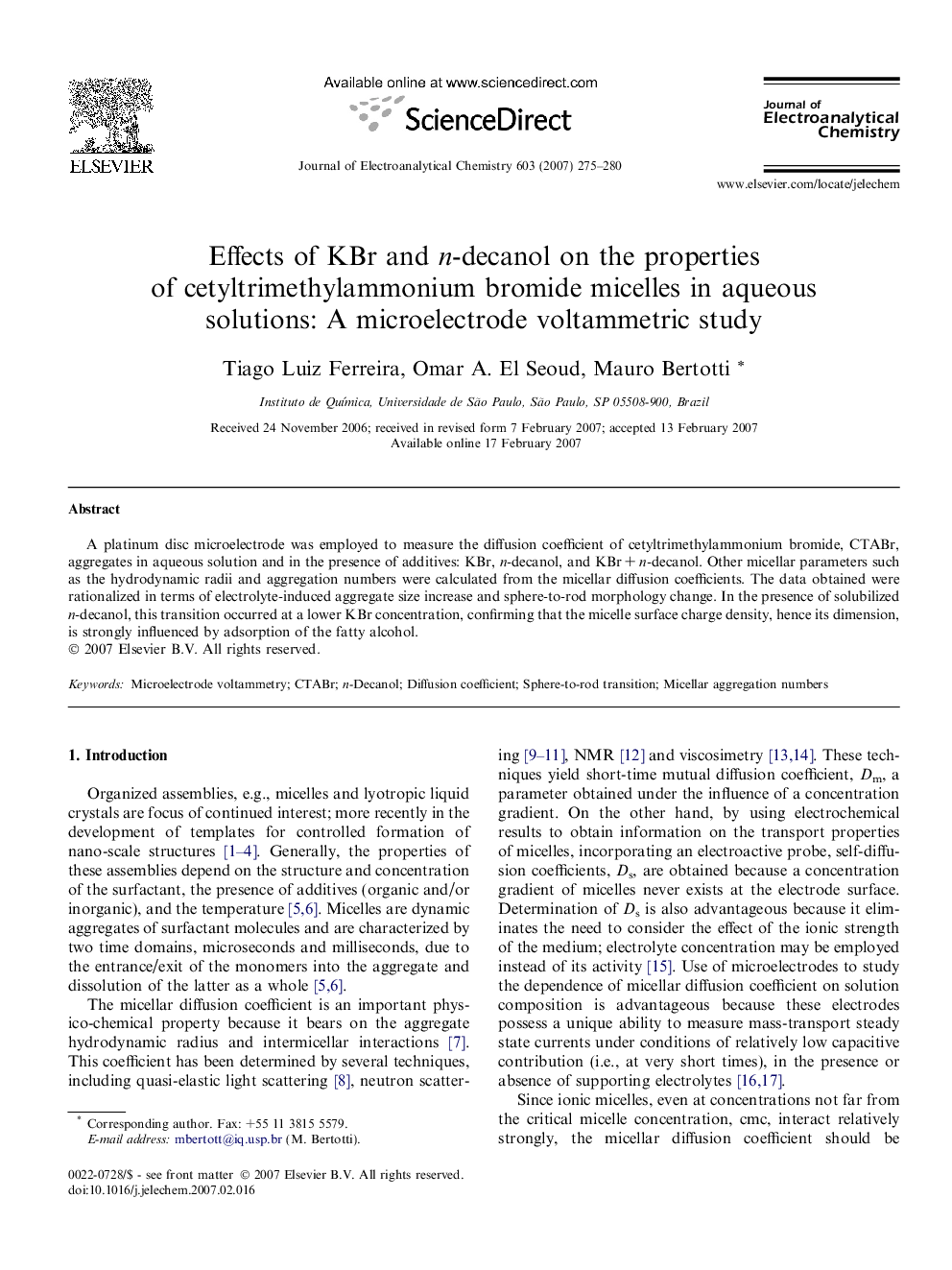 Effects of KBr and n-decanol on the properties of cetyltrimethylammonium bromide micelles in aqueous solutions: A microelectrode voltammetric study