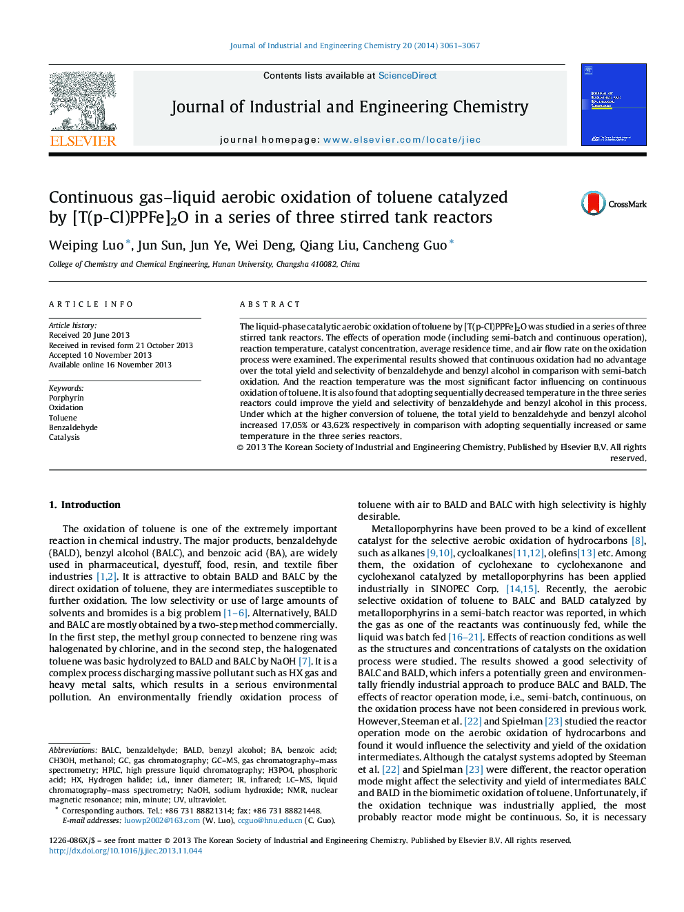 Continuous gas–liquid aerobic oxidation of toluene catalyzed by [T(p-Cl)PPFe]2O in a series of three stirred tank reactors