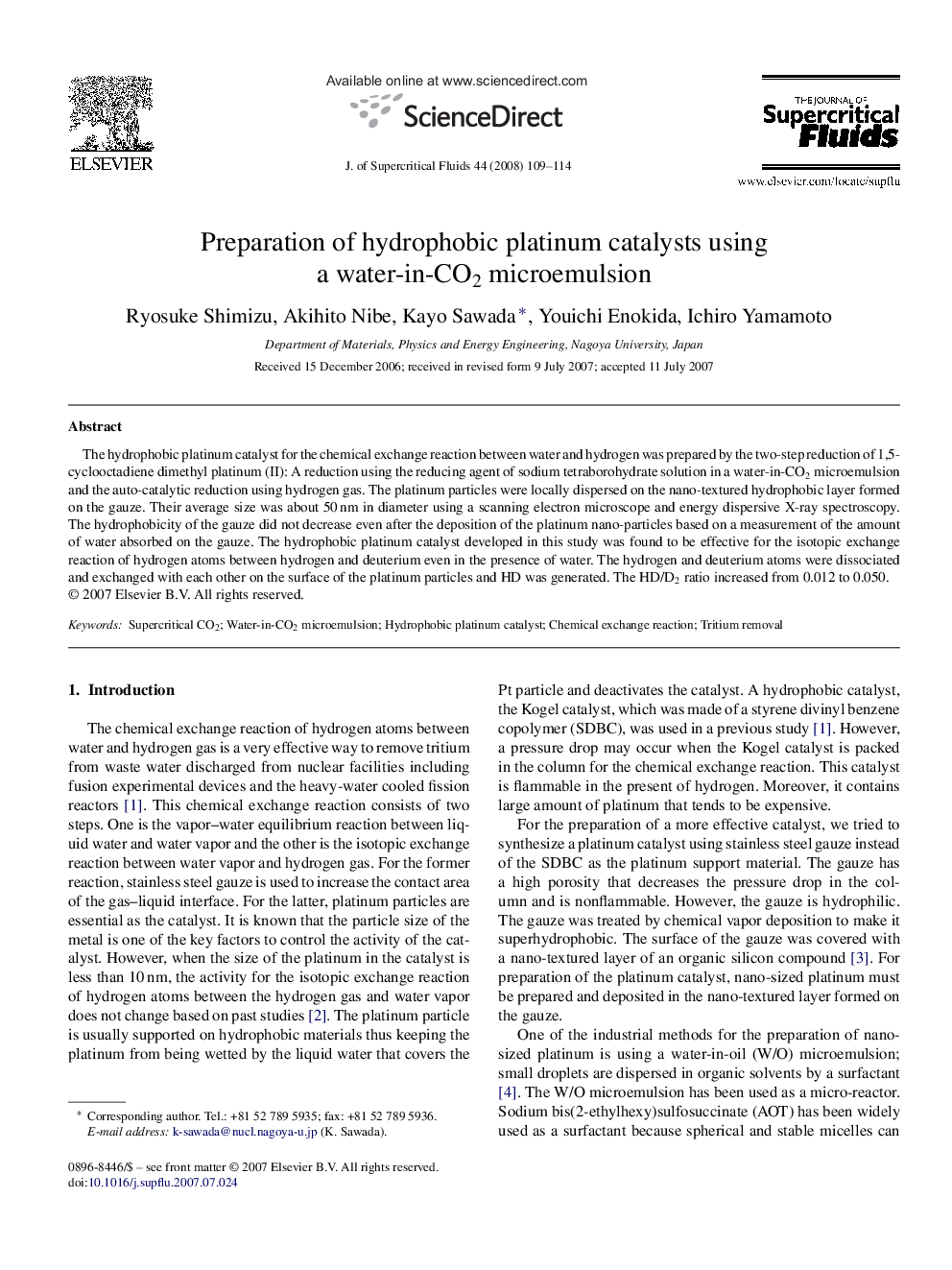 Preparation of hydrophobic platinum catalysts using a water-in-CO2 microemulsion