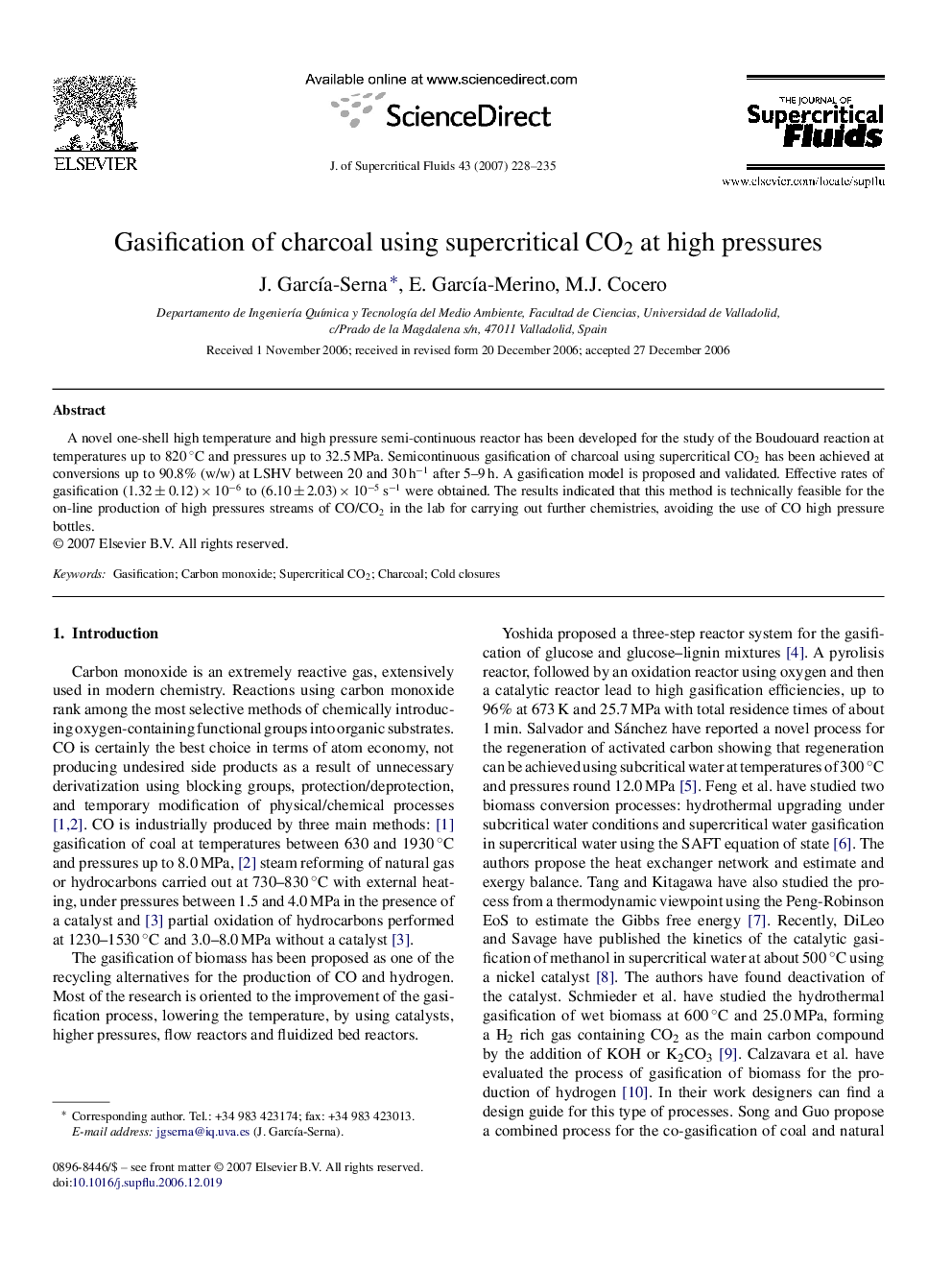 Gasification of charcoal using supercritical CO2 at high pressures