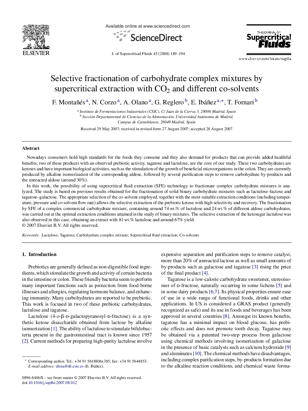 Selective fractionation of carbohydrate complex mixtures by supercritical extraction with CO2 and different co-solvents