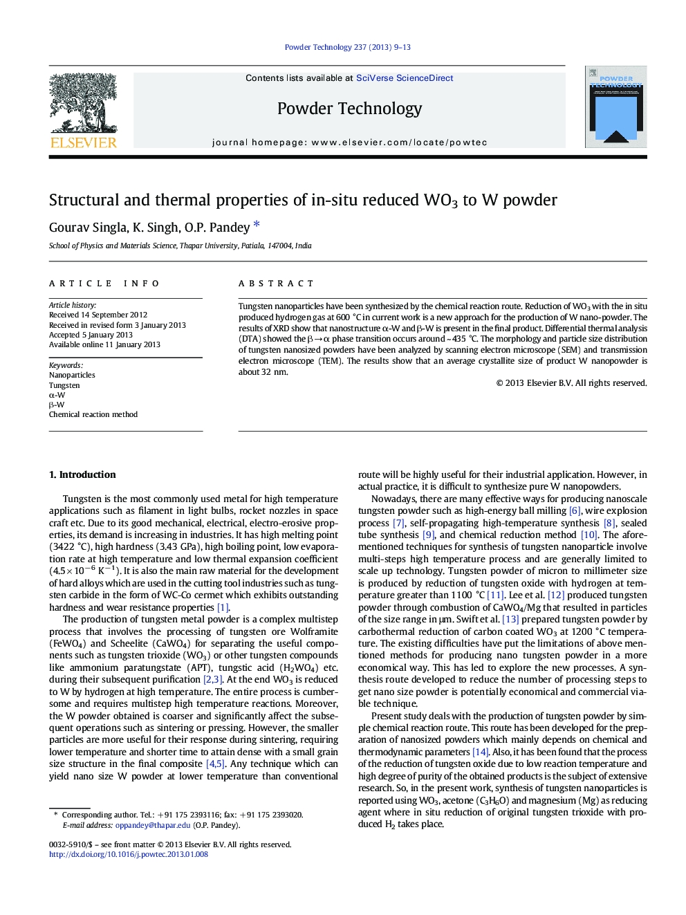 Structural and thermal properties of in-situ reduced WO3 to W powder