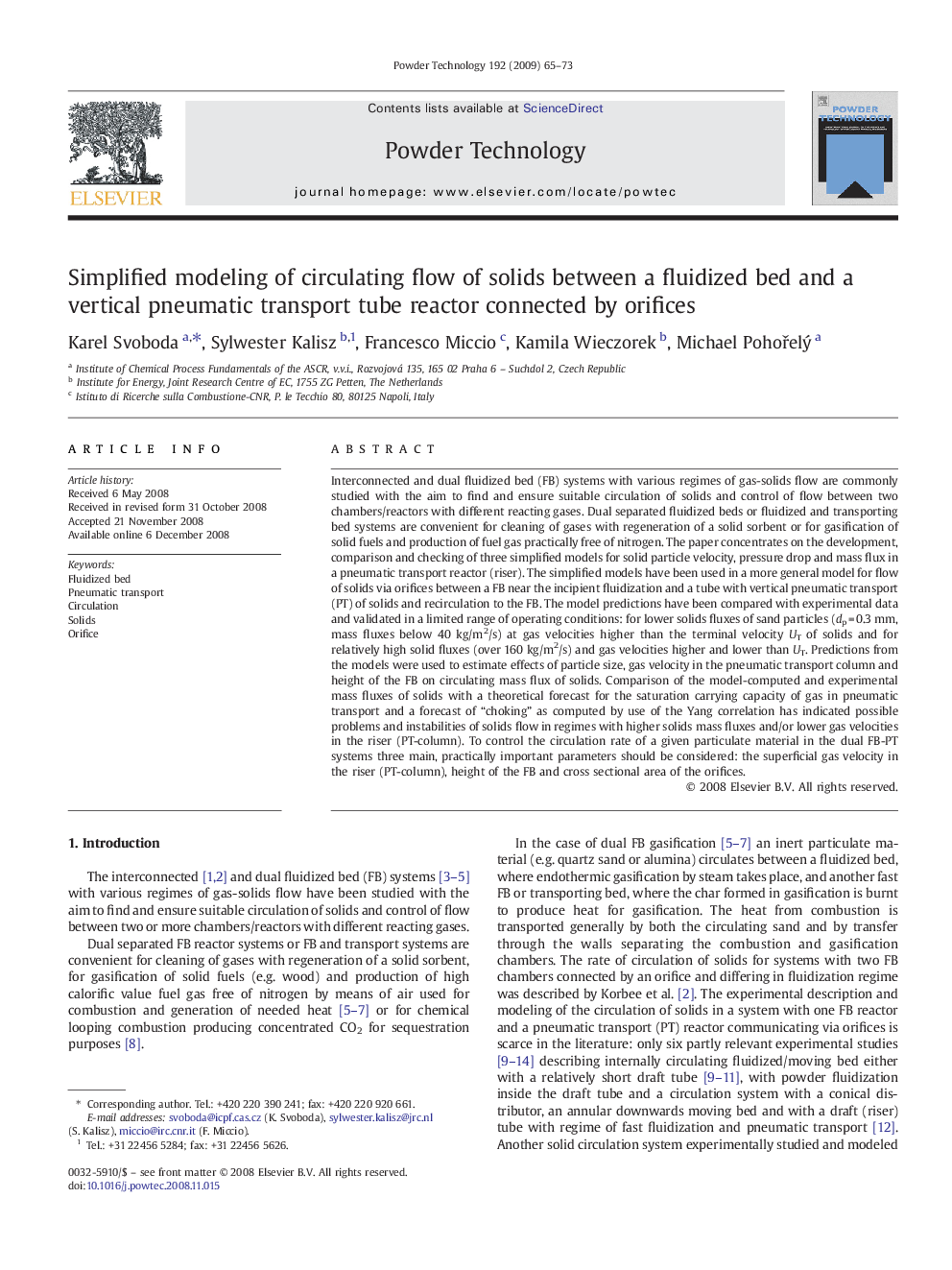 Simplified modeling of circulating flow of solids between a fluidized bed and a vertical pneumatic transport tube reactor connected by orifices