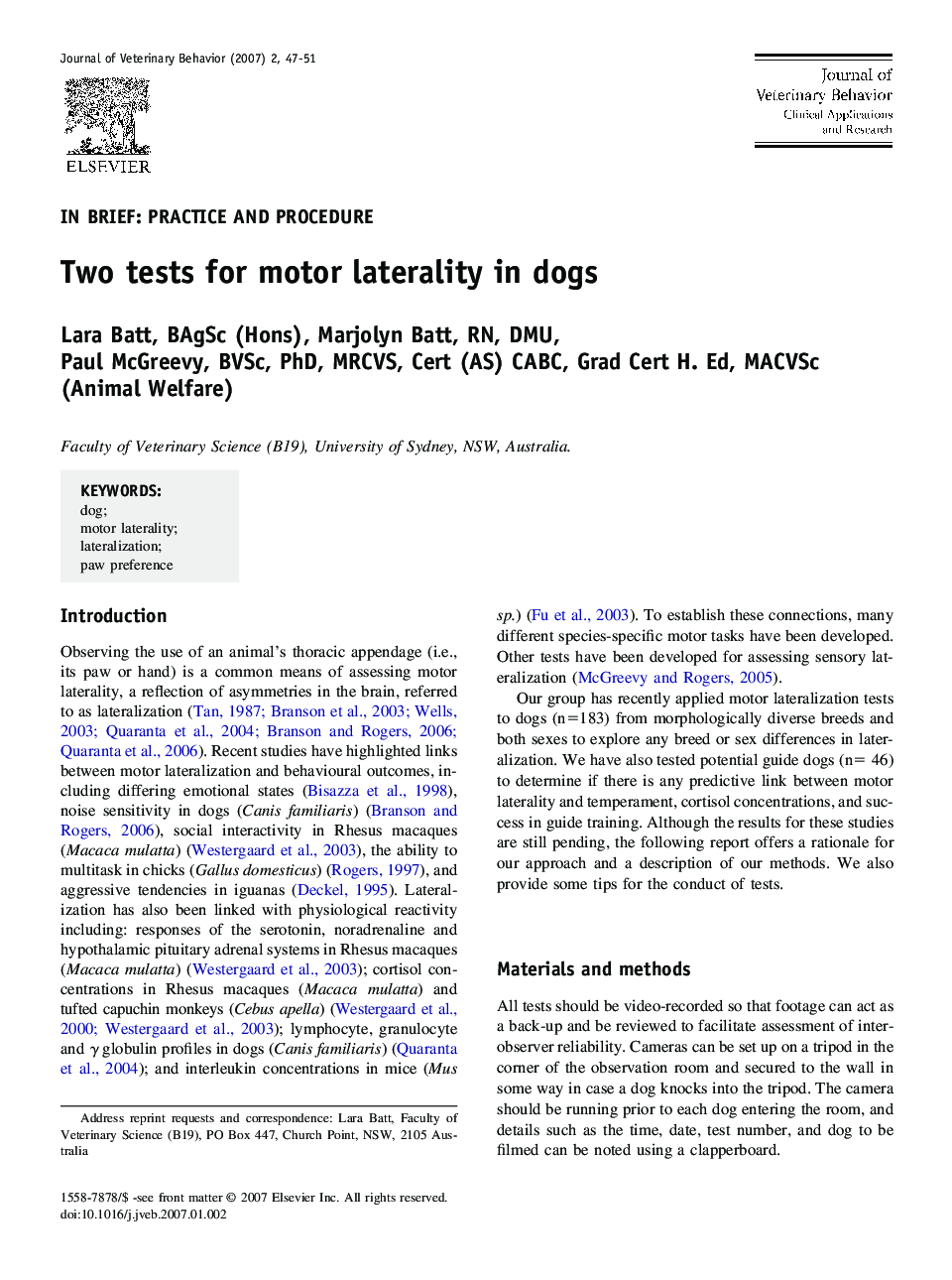 Two tests for motor laterality in dogs