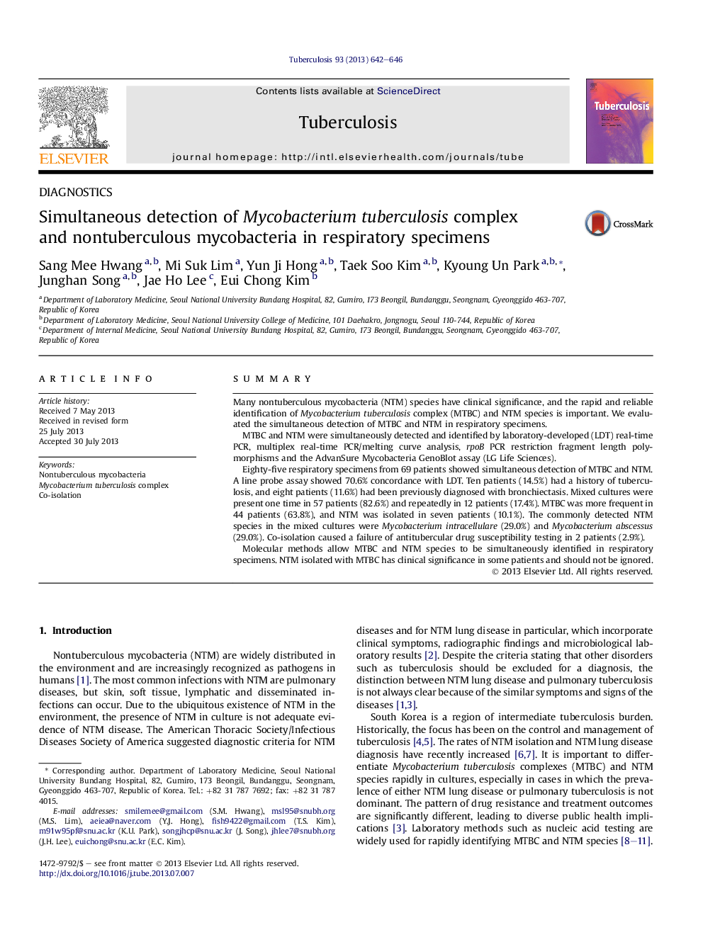 Simultaneous detection of Mycobacterium tuberculosis complex and nontuberculous mycobacteria in respiratory specimens