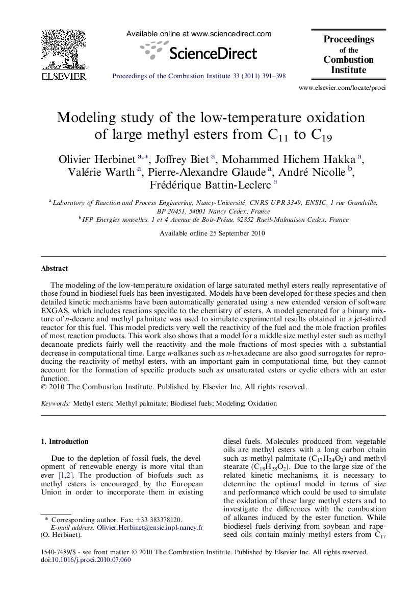 Modeling study of the low-temperature oxidation of large methyl esters from C11 to C19