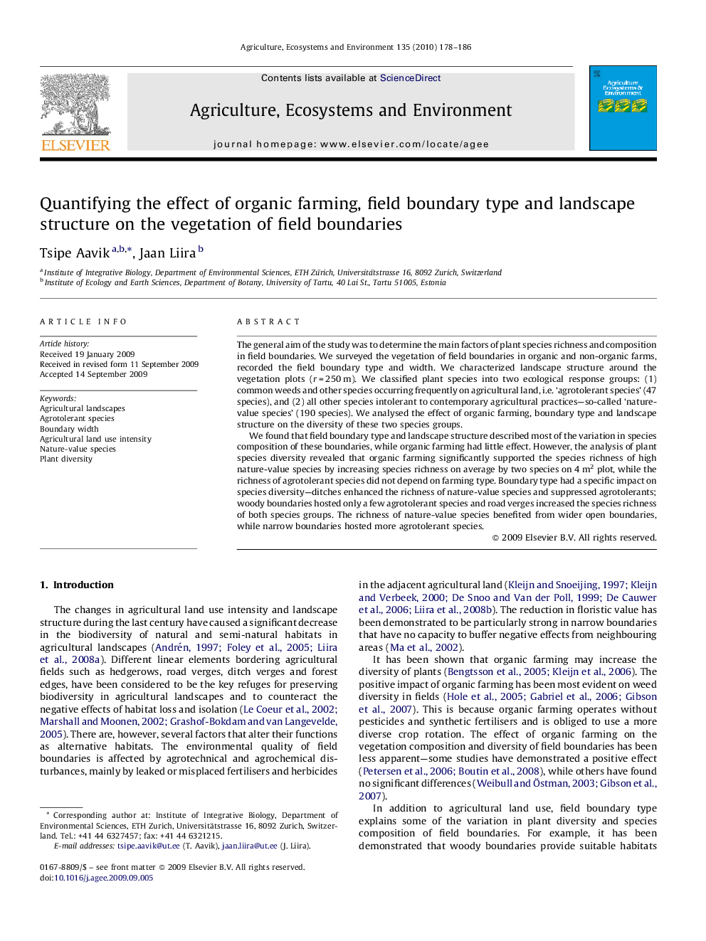 Quantifying the effect of organic farming, field boundary type and landscape structure on the vegetation of field boundaries