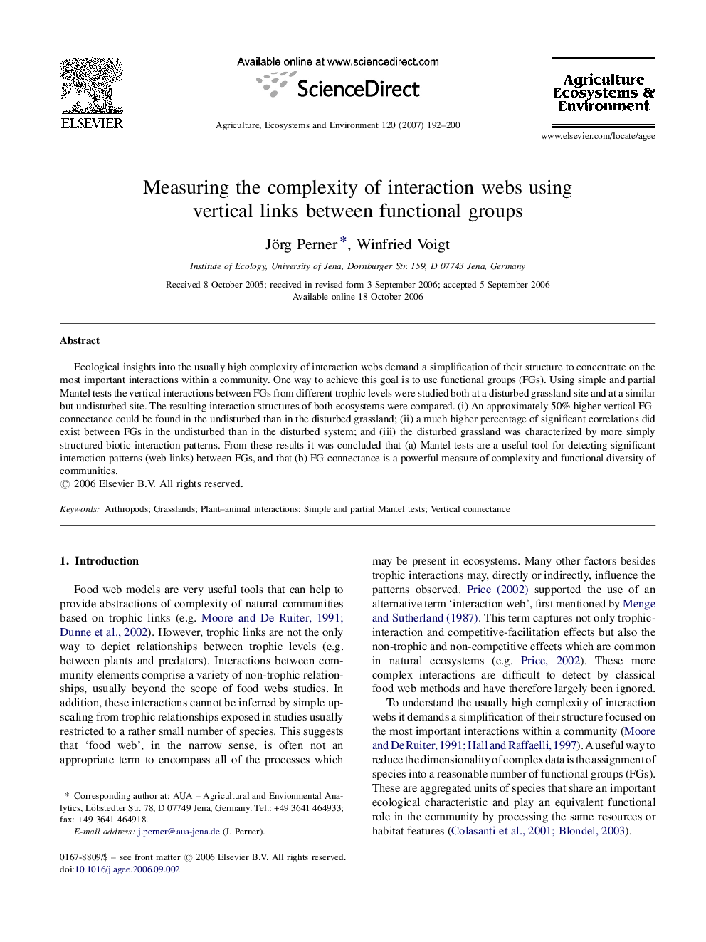 Measuring the complexity of interaction webs using vertical links between functional groups