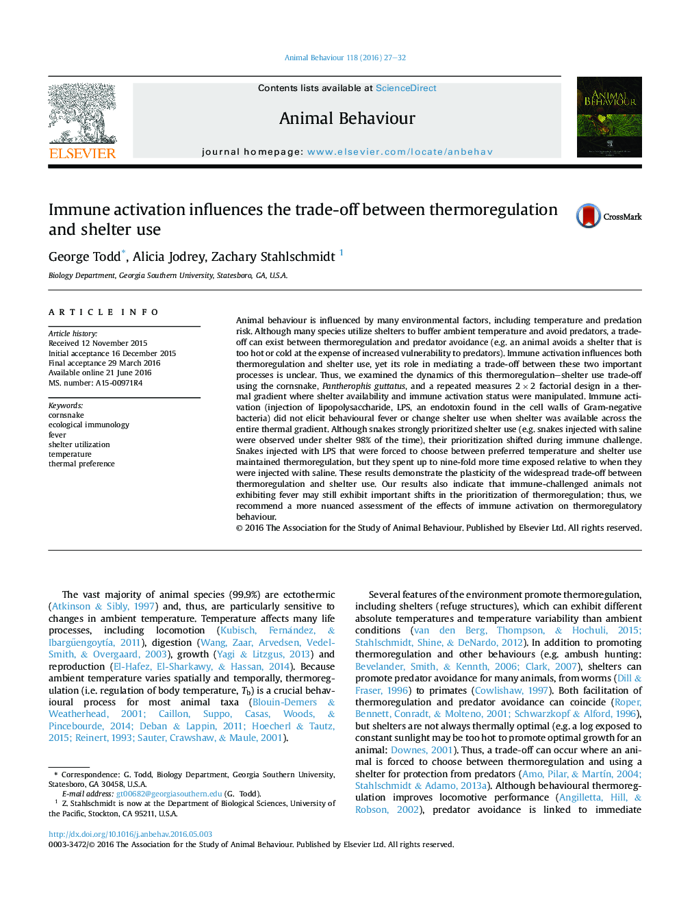 Immune activation influences the trade-off between thermoregulation and shelter use