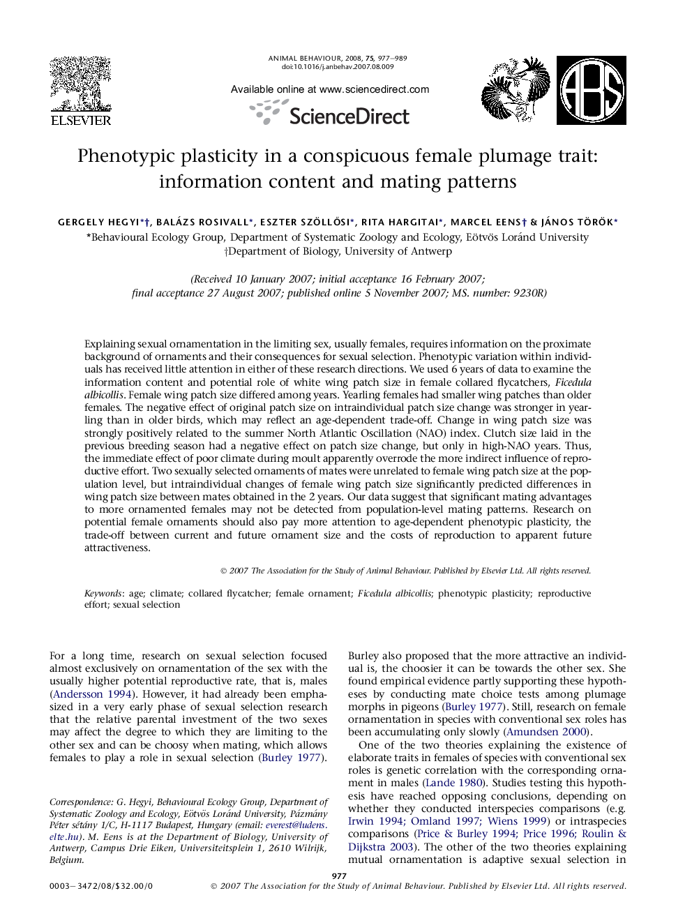 Phenotypic plasticity in a conspicuous female plumage trait: information content and mating patterns