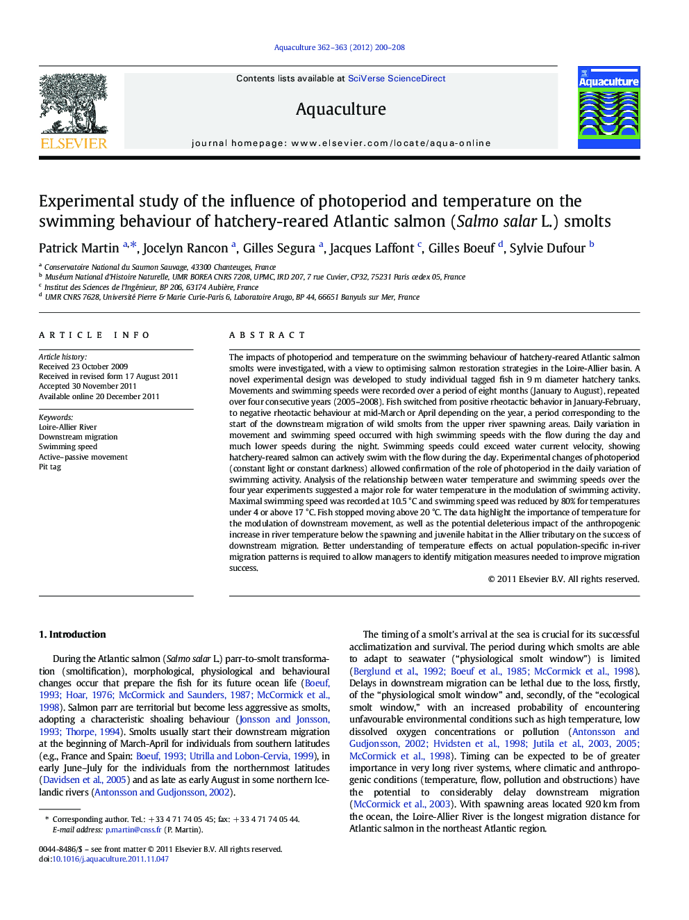 Experimental study of the influence of photoperiod and temperature on the swimming behaviour of hatchery-reared Atlantic salmon (Salmo salar L.) smolts