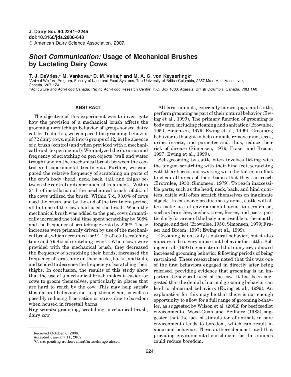 Short Communication: Usage of Mechanical Brushes by Lactating Dairy Cows