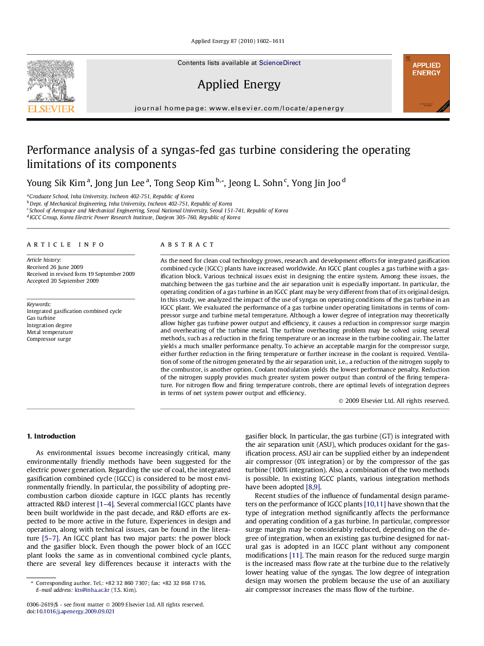 Performance analysis of a syngas-fed gas turbine considering the operating limitations of its components