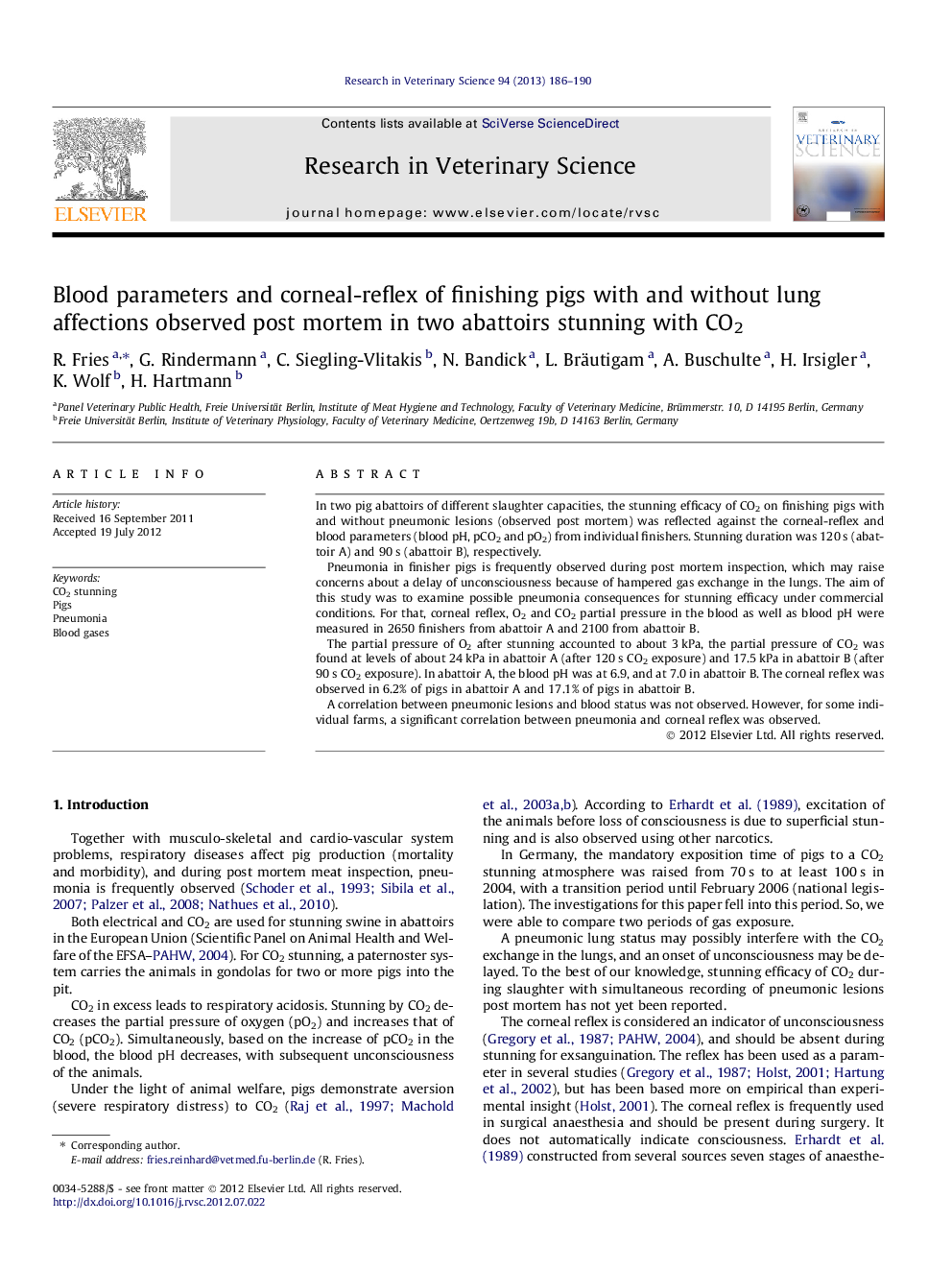 Blood parameters and corneal-reflex of finishing pigs with and without lung affections observed post mortem in two abattoirs stunning with CO2