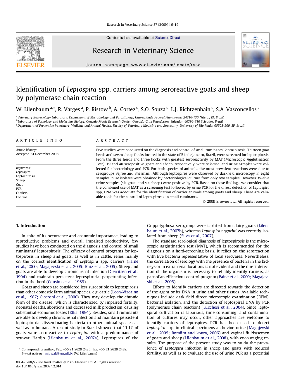 Identification of Leptospira spp. carriers among seroreactive goats and sheep by polymerase chain reaction