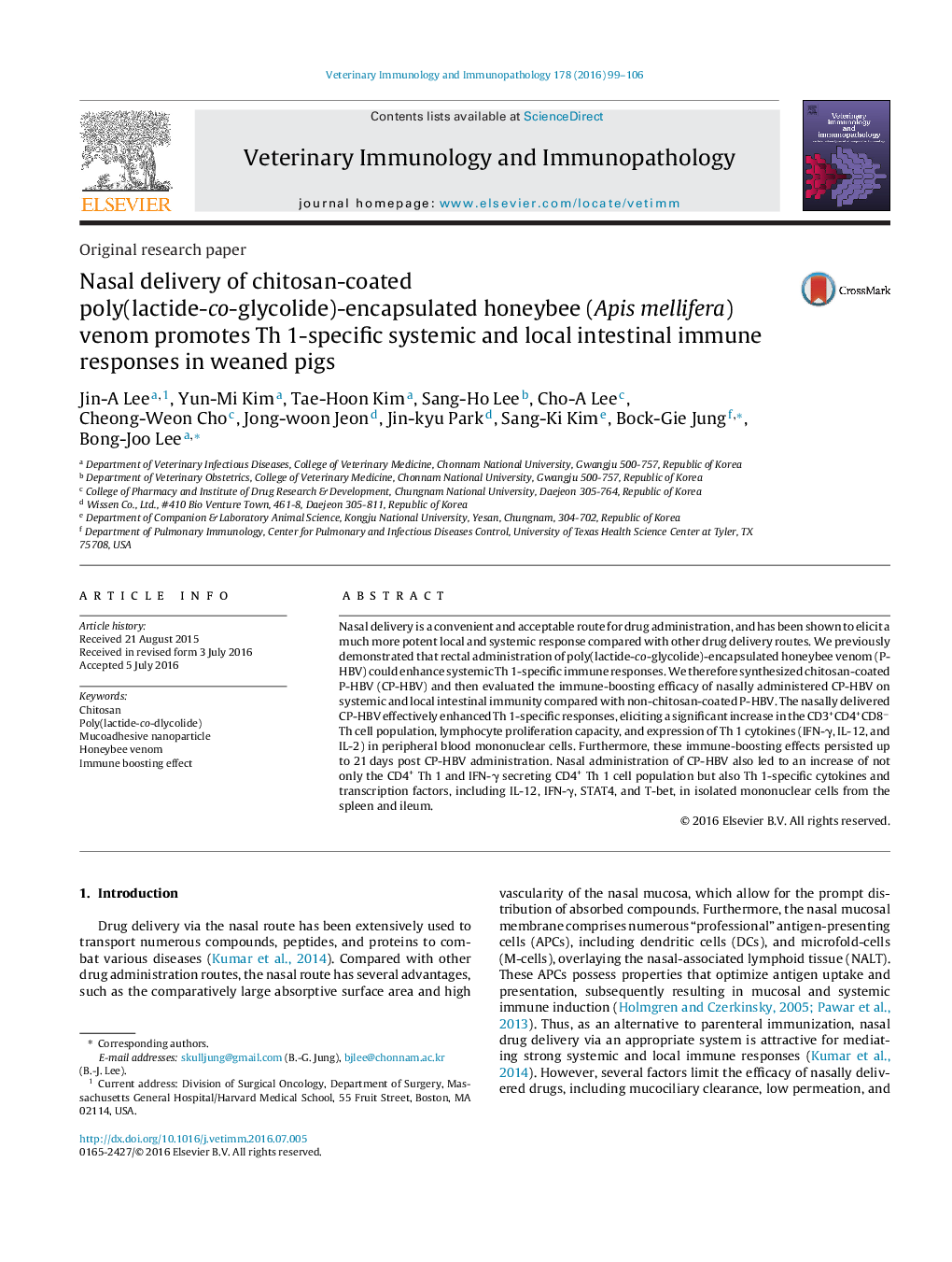 Nasal delivery of chitosan-coated poly(lactide-co-glycolide)-encapsulated honeybee (Apis mellifera) venom promotes Th 1-specific systemic and local intestinal immune responses in weaned pigs