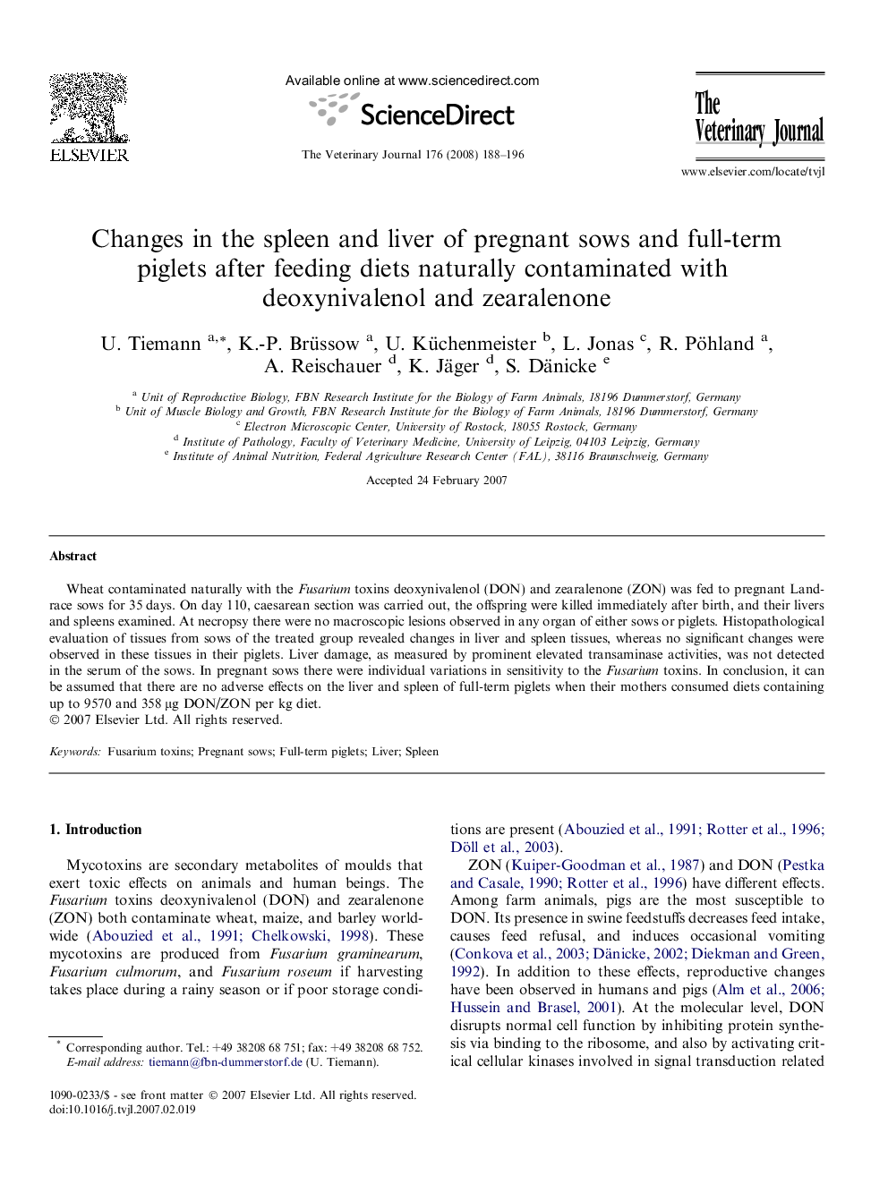 Changes in the spleen and liver of pregnant sows and full-term piglets after feeding diets naturally contaminated with deoxynivalenol and zearalenone