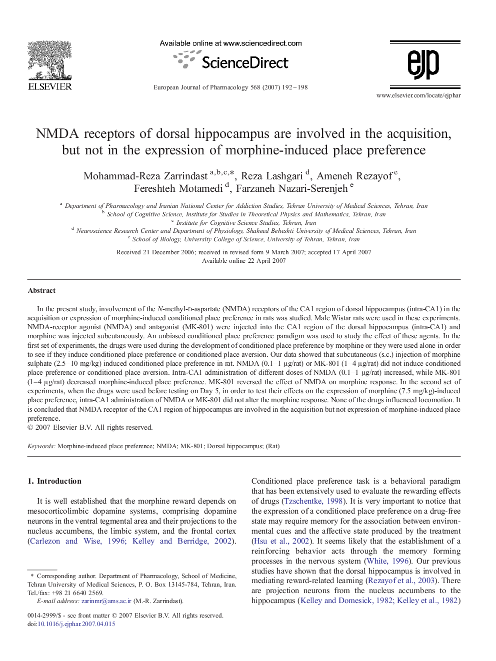 NMDA receptors of dorsal hippocampus are involved in the acquisition, but not in the expression of morphine-induced place preference