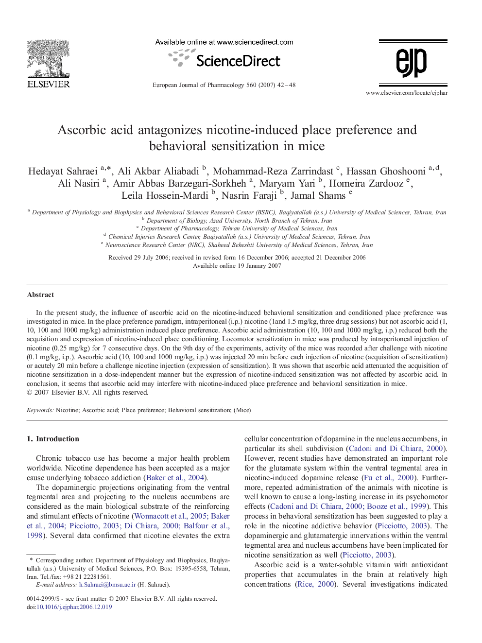 Ascorbic acid antagonizes nicotine-induced place preference and behavioral sensitization in mice