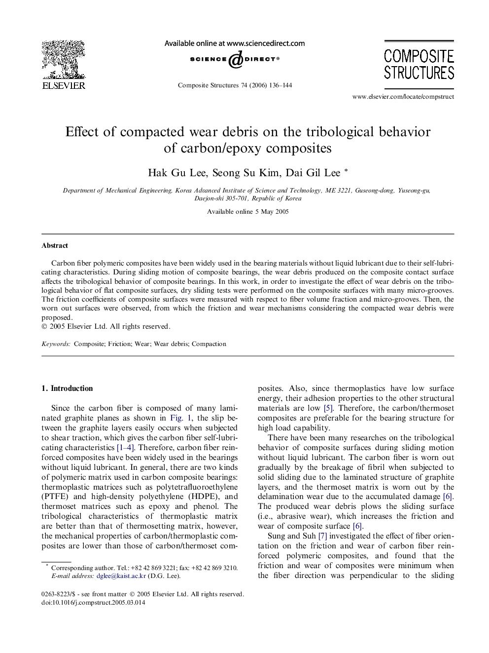 Effect of compacted wear debris on the tribological behavior of carbon/epoxy composites