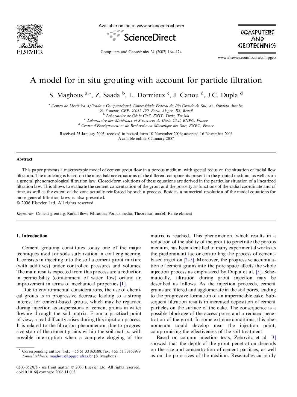 A model for in situ grouting with account for particle filtration