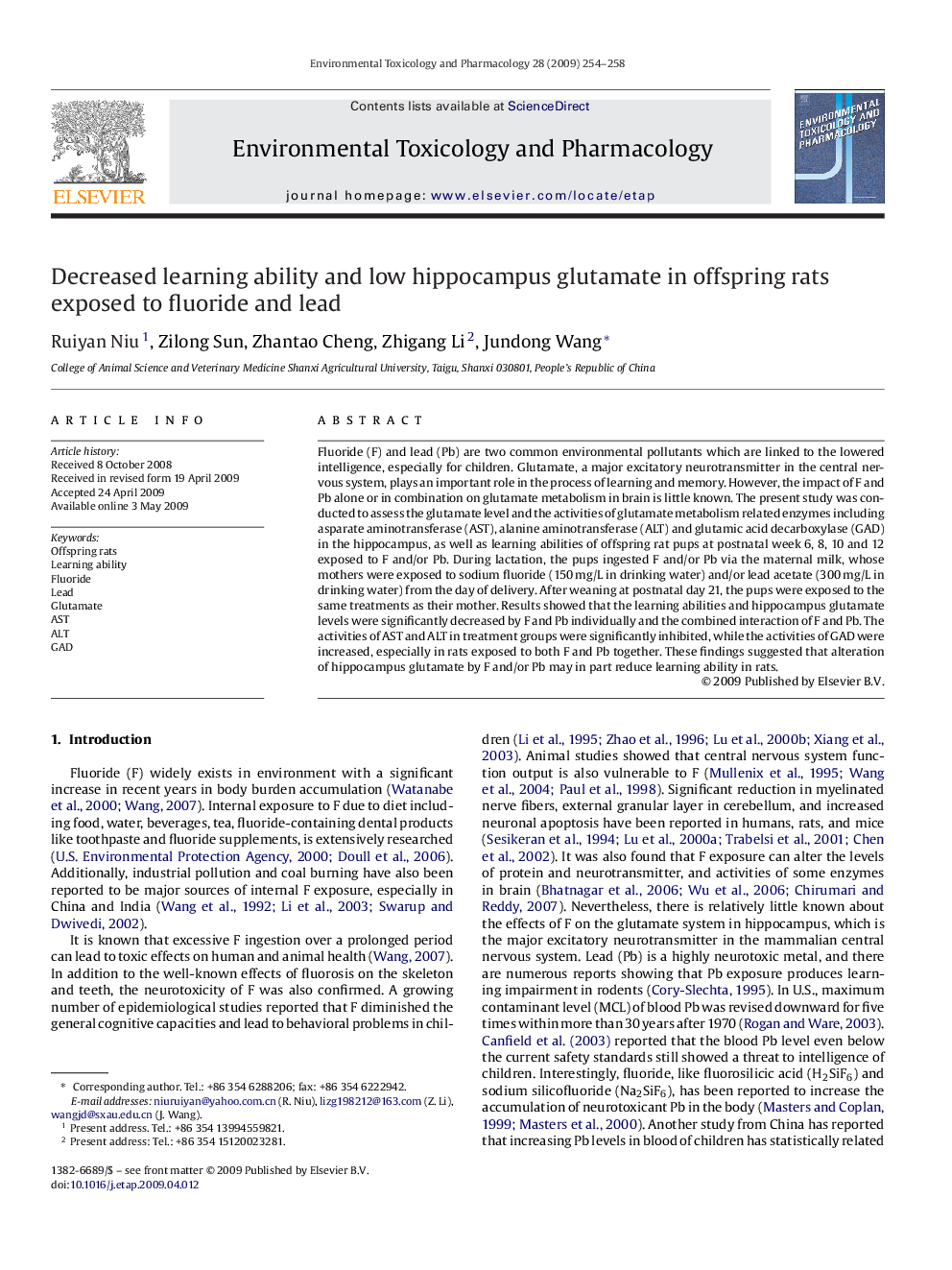 Decreased learning ability and low hippocampus glutamate in offspring rats exposed to fluoride and lead