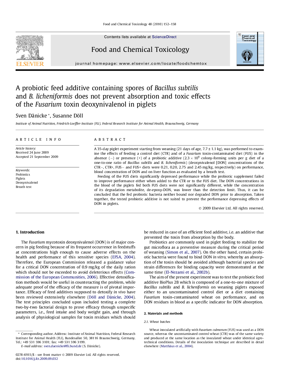 A probiotic feed additive containing spores of Bacillus subtilis and B. licheniformis does not prevent absorption and toxic effects of the Fusarium toxin deoxynivalenol in piglets