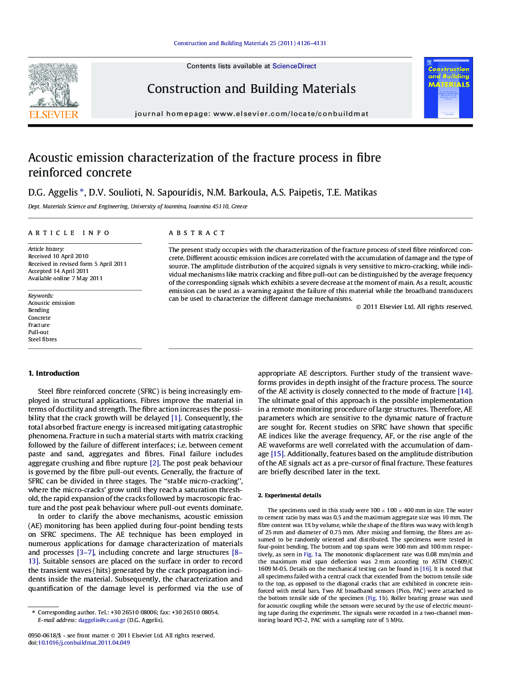 Acoustic emission characterization of the fracture process in fibre reinforced concrete