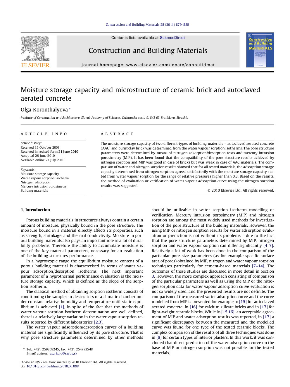 Moisture storage capacity and microstructure of ceramic brick and autoclaved aerated concrete