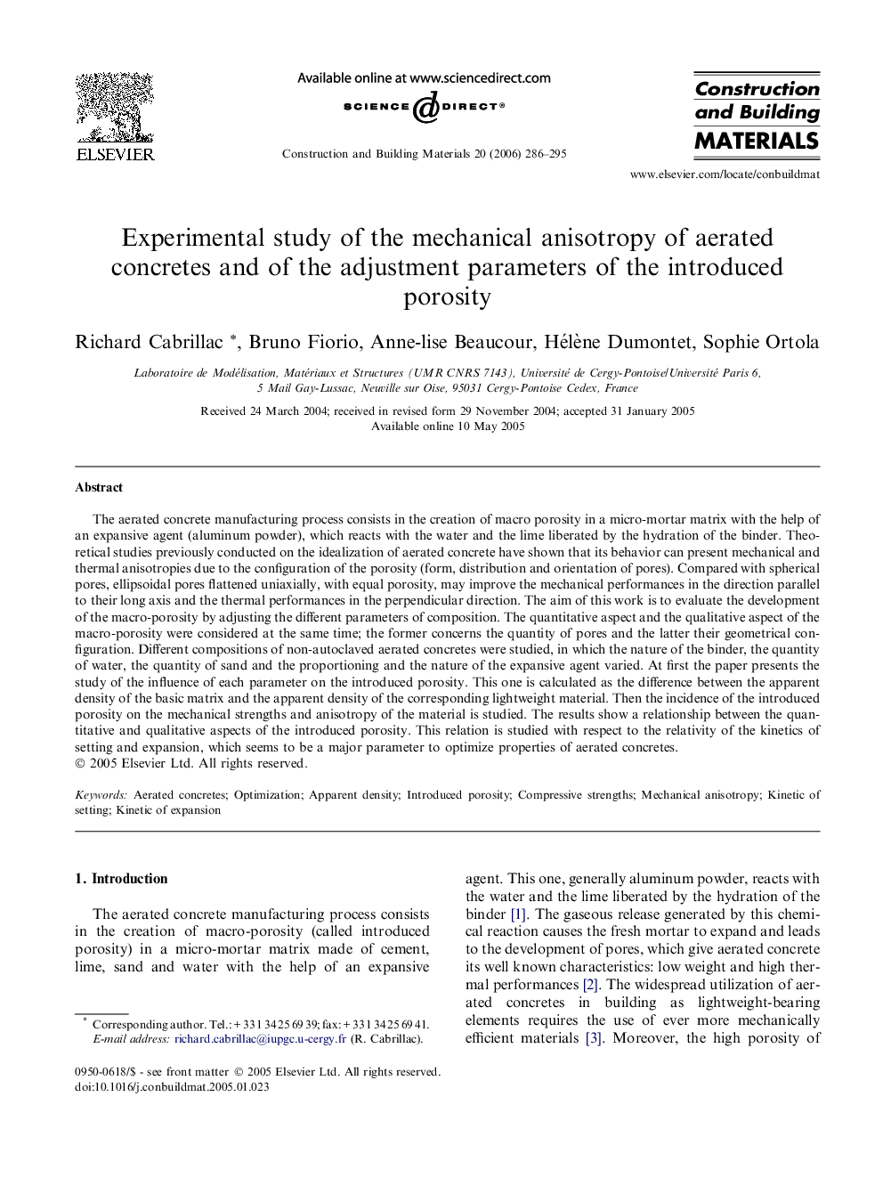 Experimental study of the mechanical anisotropy of aerated concretes and of the adjustment parameters of the introduced porosity