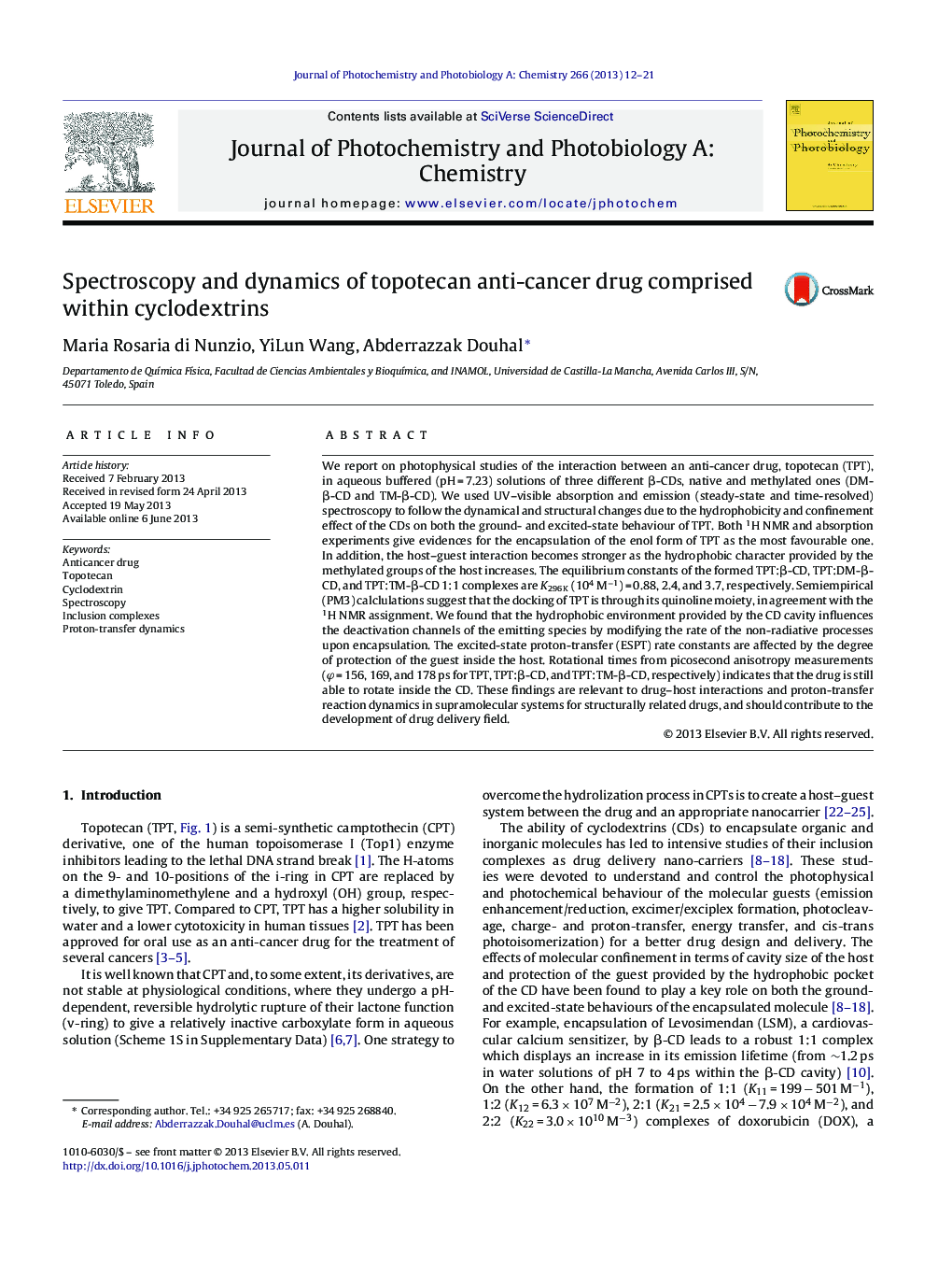 Spectroscopy and dynamics of topotecan anti-cancer drug comprised within cyclodextrins