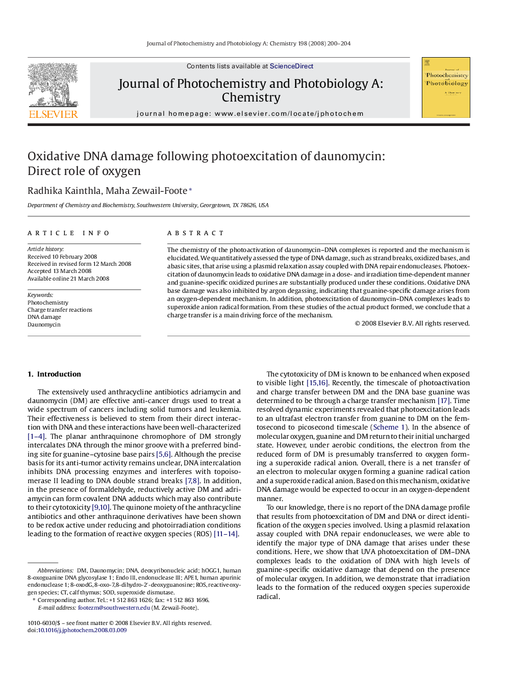 Oxidative DNA damage following photoexcitation of daunomycin: Direct role of oxygen