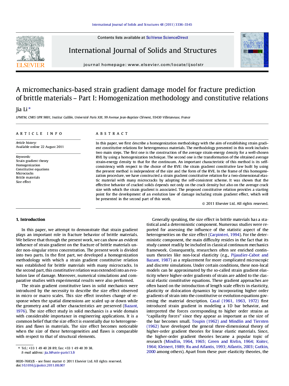 A micromechanics-based strain gradient damage model for fracture prediction of brittle materials – Part I: Homogenization methodology and constitutive relations