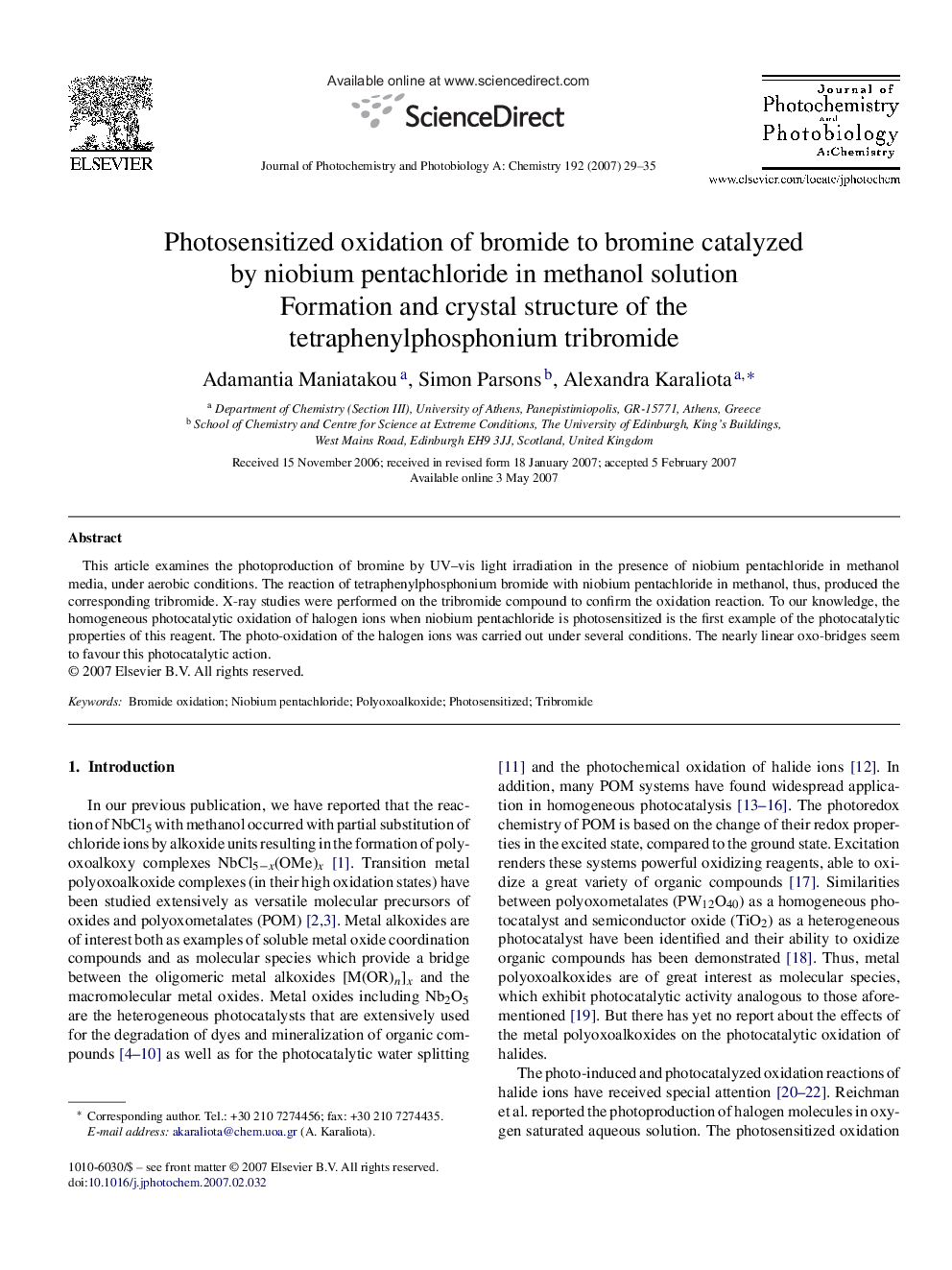 Photosensitized oxidation of bromide to bromine catalyzed by niobium pentachloride in methanol solution: Formation and crystal structure of the tetraphenylphosphonium tribromide