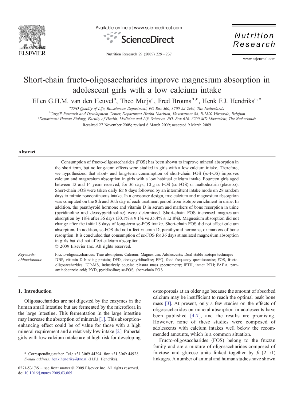 Short-chain fructo-oligosaccharides improve magnesium absorption in adolescent girls with a low calcium intake