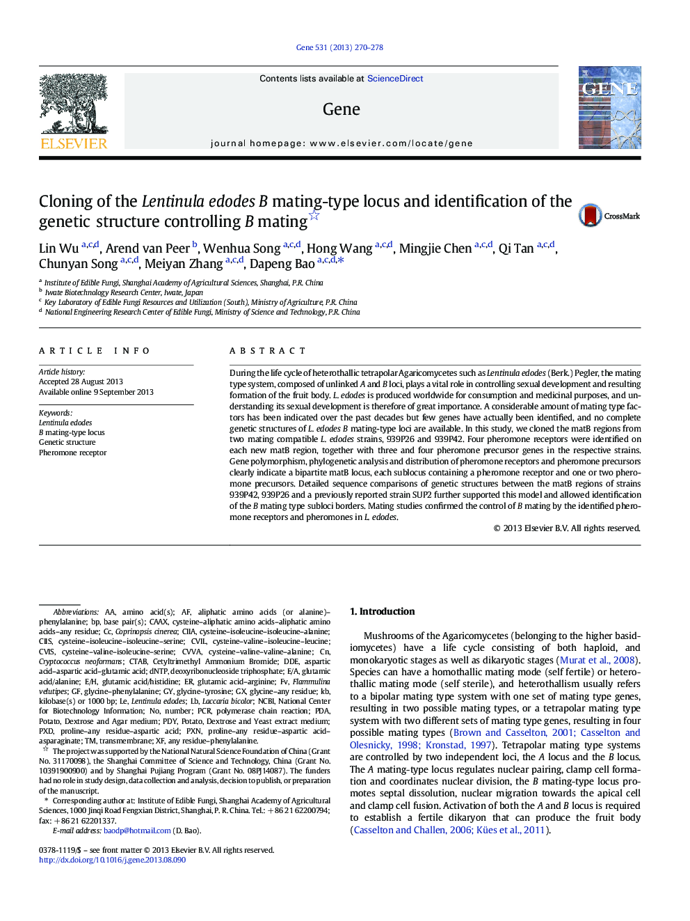 Cloning of the Lentinula edodes B mating-type locus and identification of the genetic structure controlling B mating 